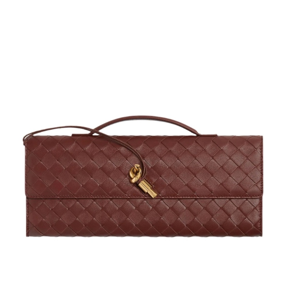 New Bottega Veneta Andiamo Clutch